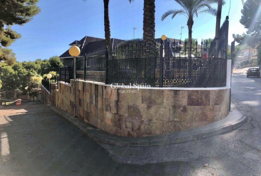 Wederverkoop - VILLA -
EL PALMAR - El Palmar