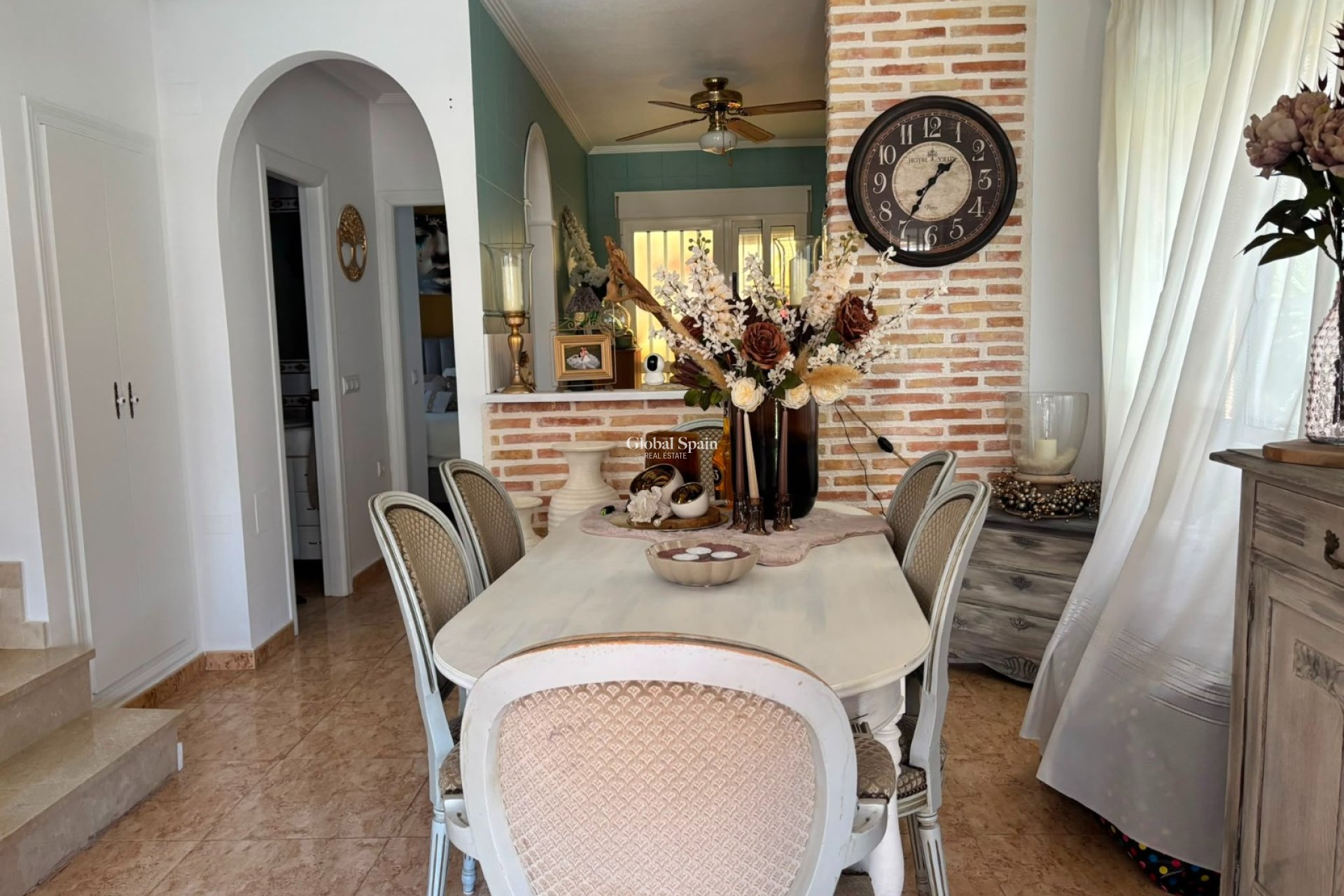 Wederverkoop - VILLA -
EL RASO - Costa Blanca