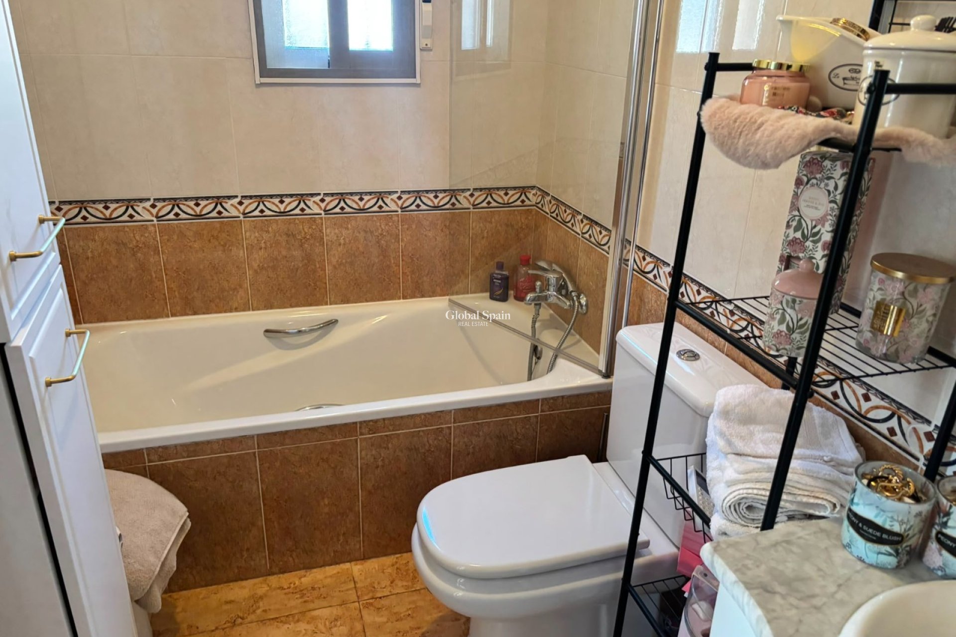 Wederverkoop - VILLA -
EL RASO - Costa Blanca