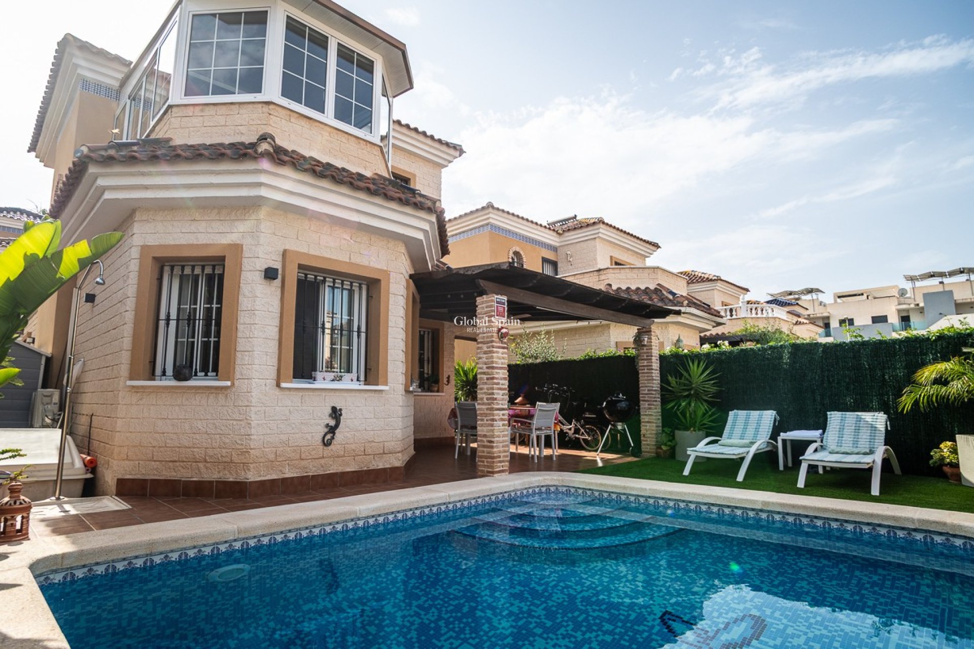 Wederverkoop - Villa -
EL RASO