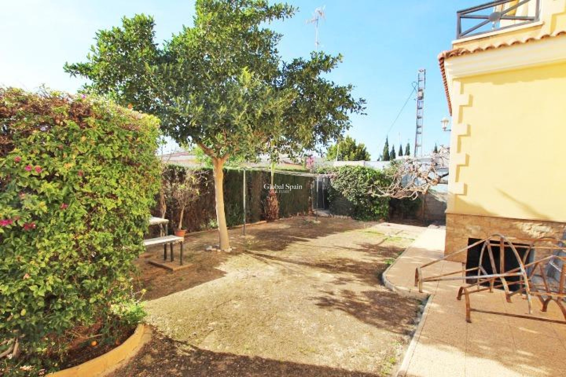 Wederverkoop - VILLA -
ELCHE - Altabix
