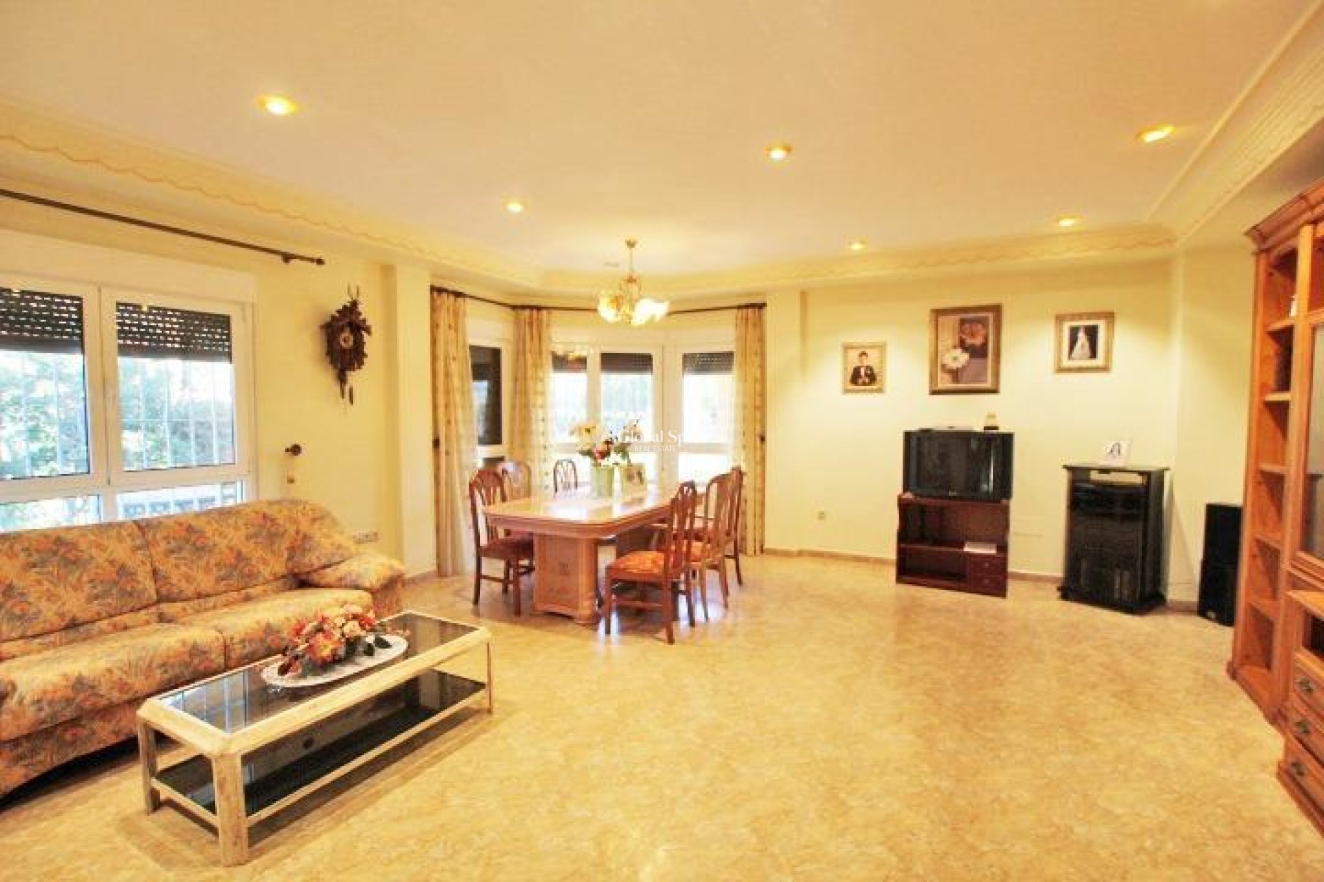 Wederverkoop - VILLA -
ELCHE - Altabix