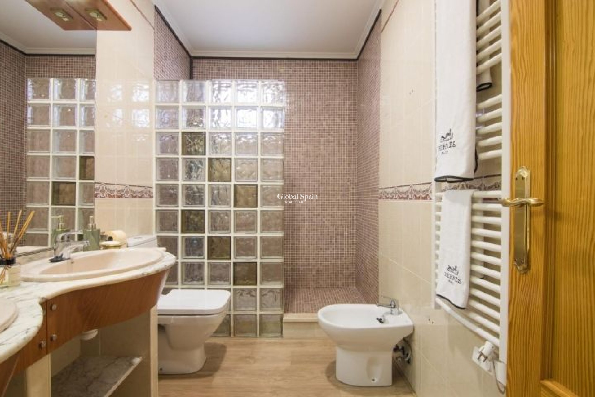 Wederverkoop - VILLA -
ELCHE - Costa Blanca