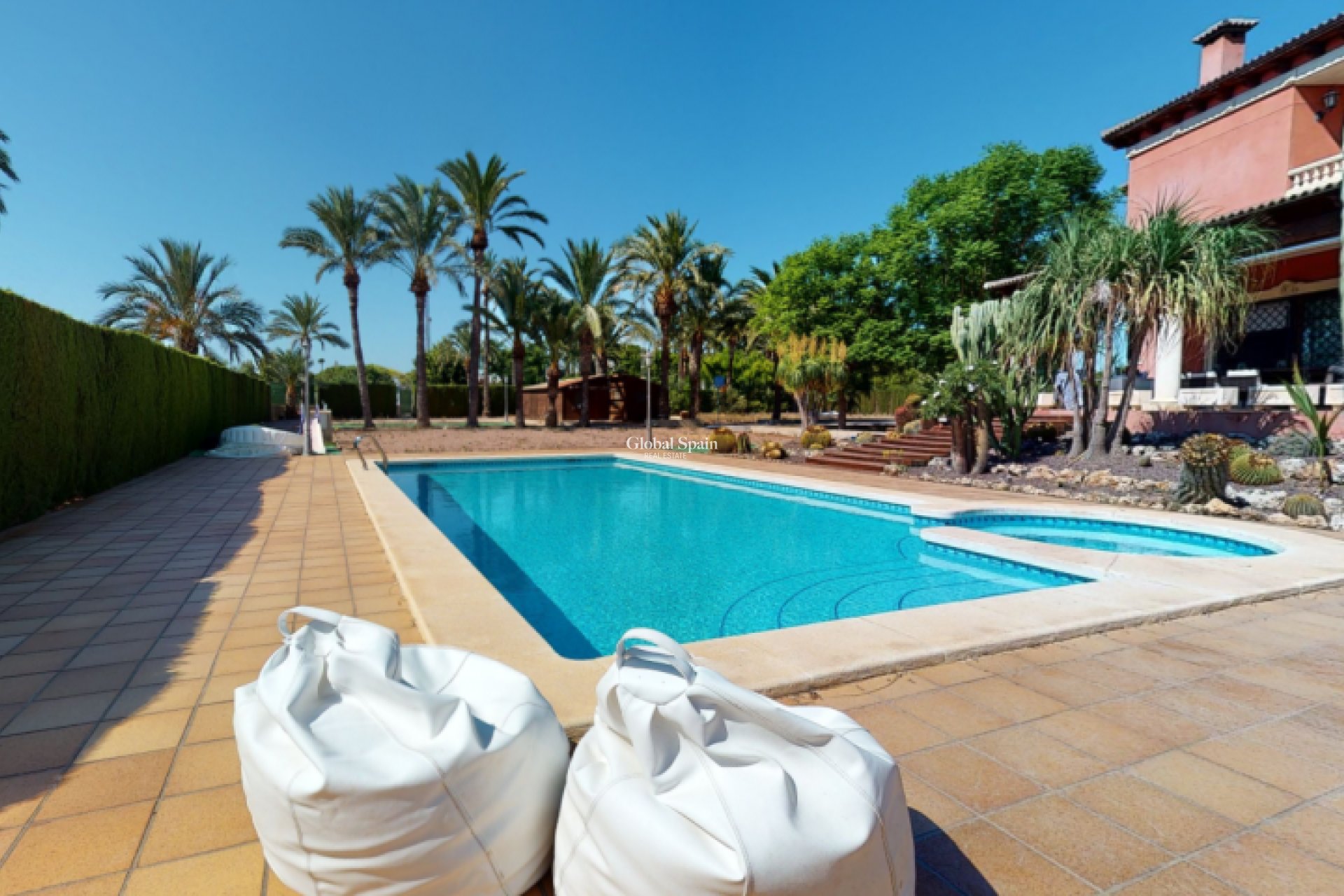 Wederverkoop - VILLA -
ELCHE - Costa Blanca