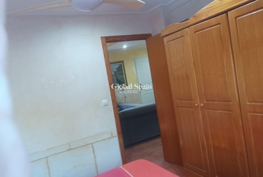 Wederverkoop - VILLA -
ELCHE - Costa Blanca