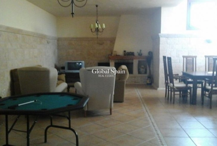 Wederverkoop - VILLA -
ELCHE - Costa Blanca