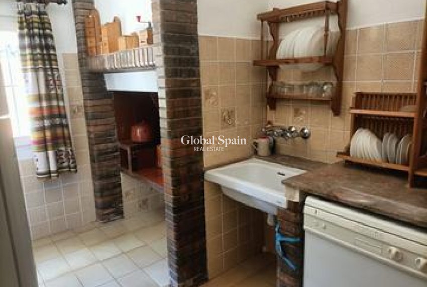 Wederverkoop - VILLA -
ELCHE - Costa Blanca