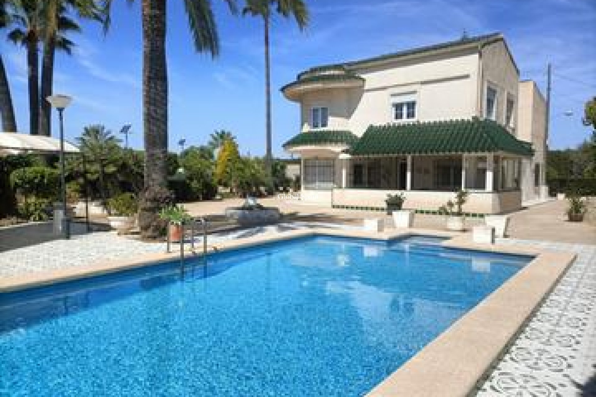Wederverkoop - VILLA -
ELCHE - Costa Blanca