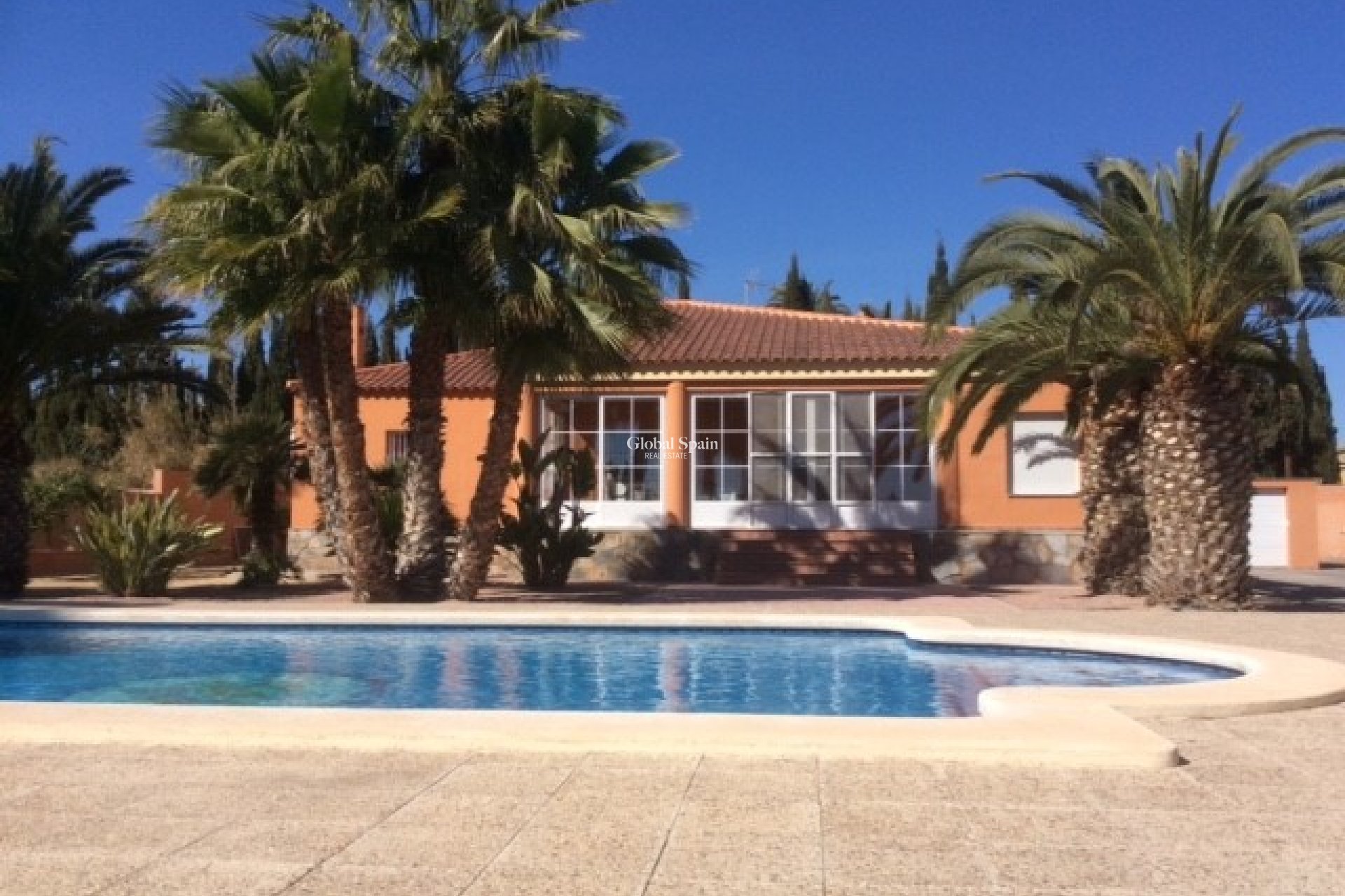 Wederverkoop - VILLA -
ELCHE