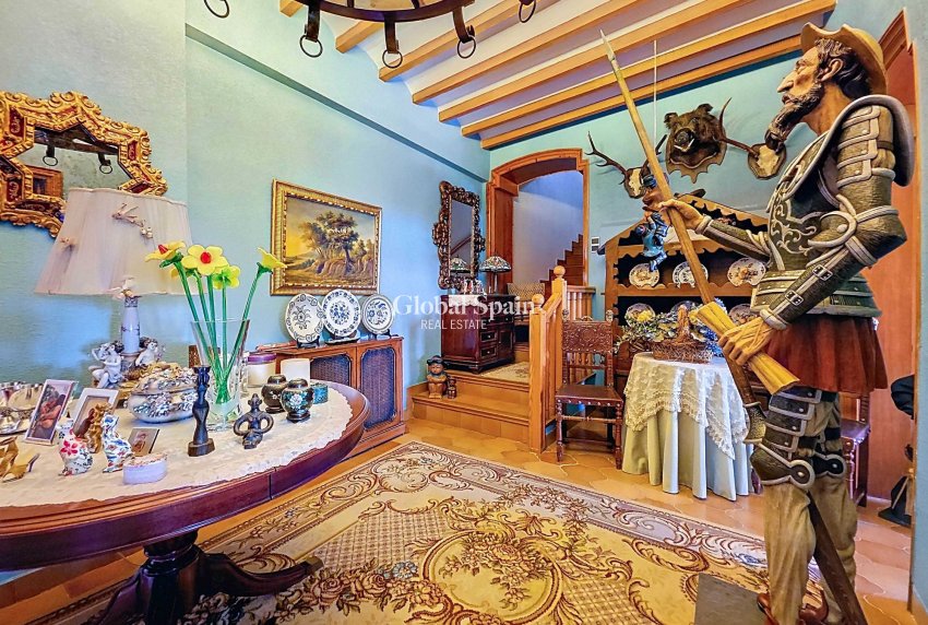 Wederverkoop - Villa -
Elda