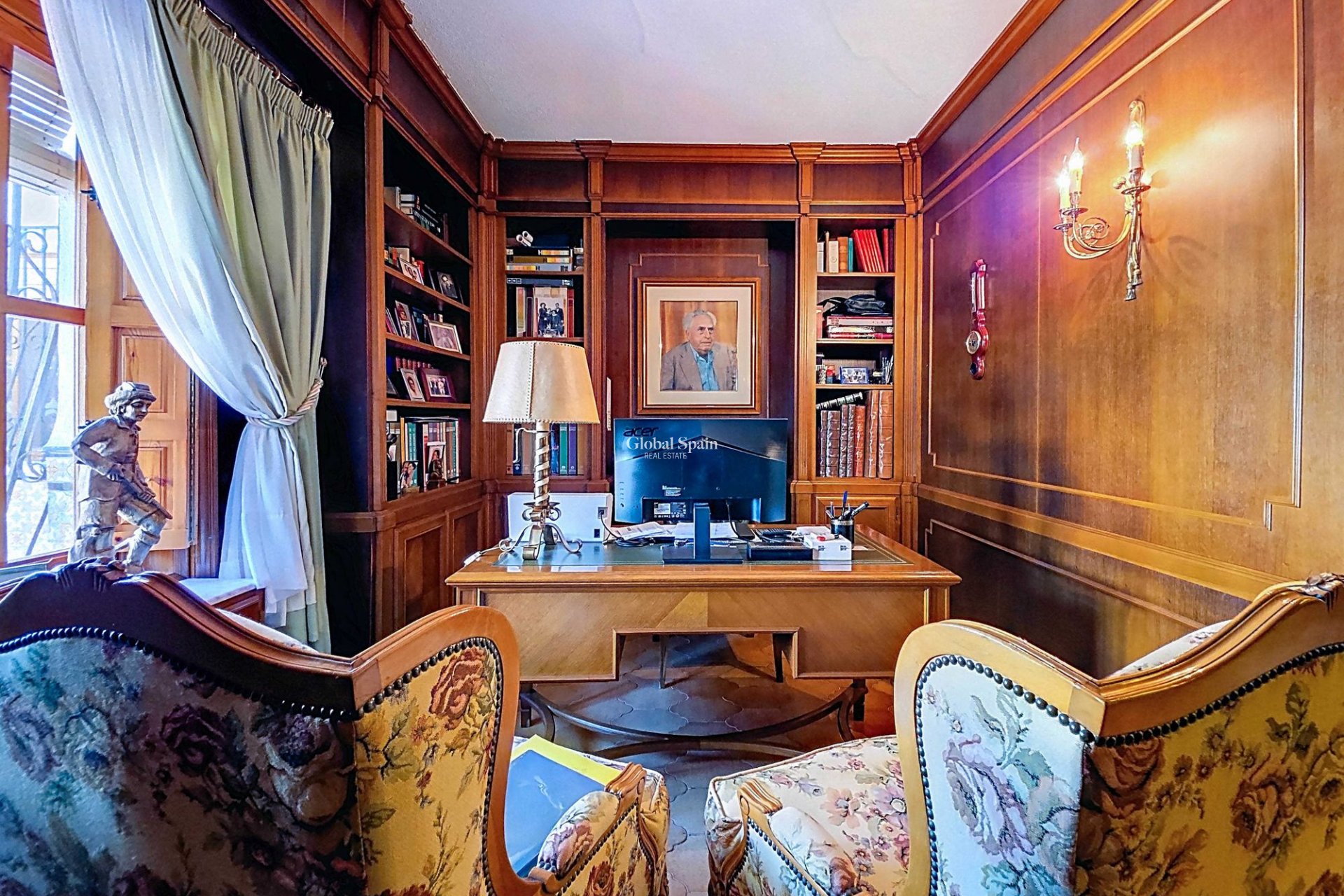 Wederverkoop - Villa -
Elda