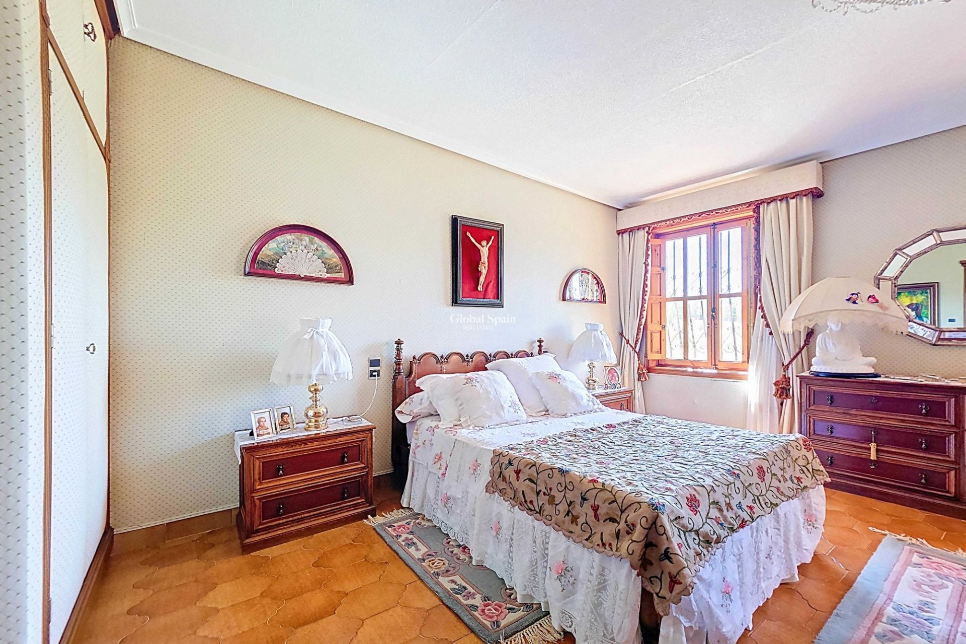 Wederverkoop - Villa -
Elda