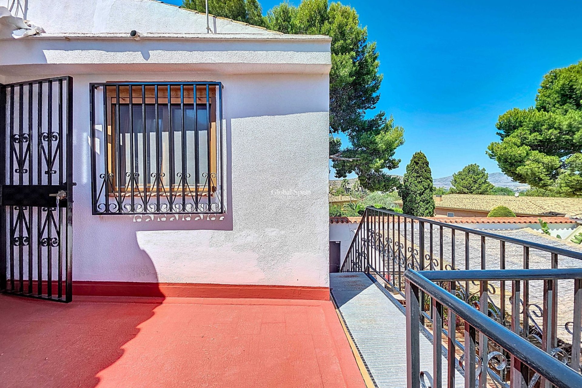 Wederverkoop - Villa -
Elda