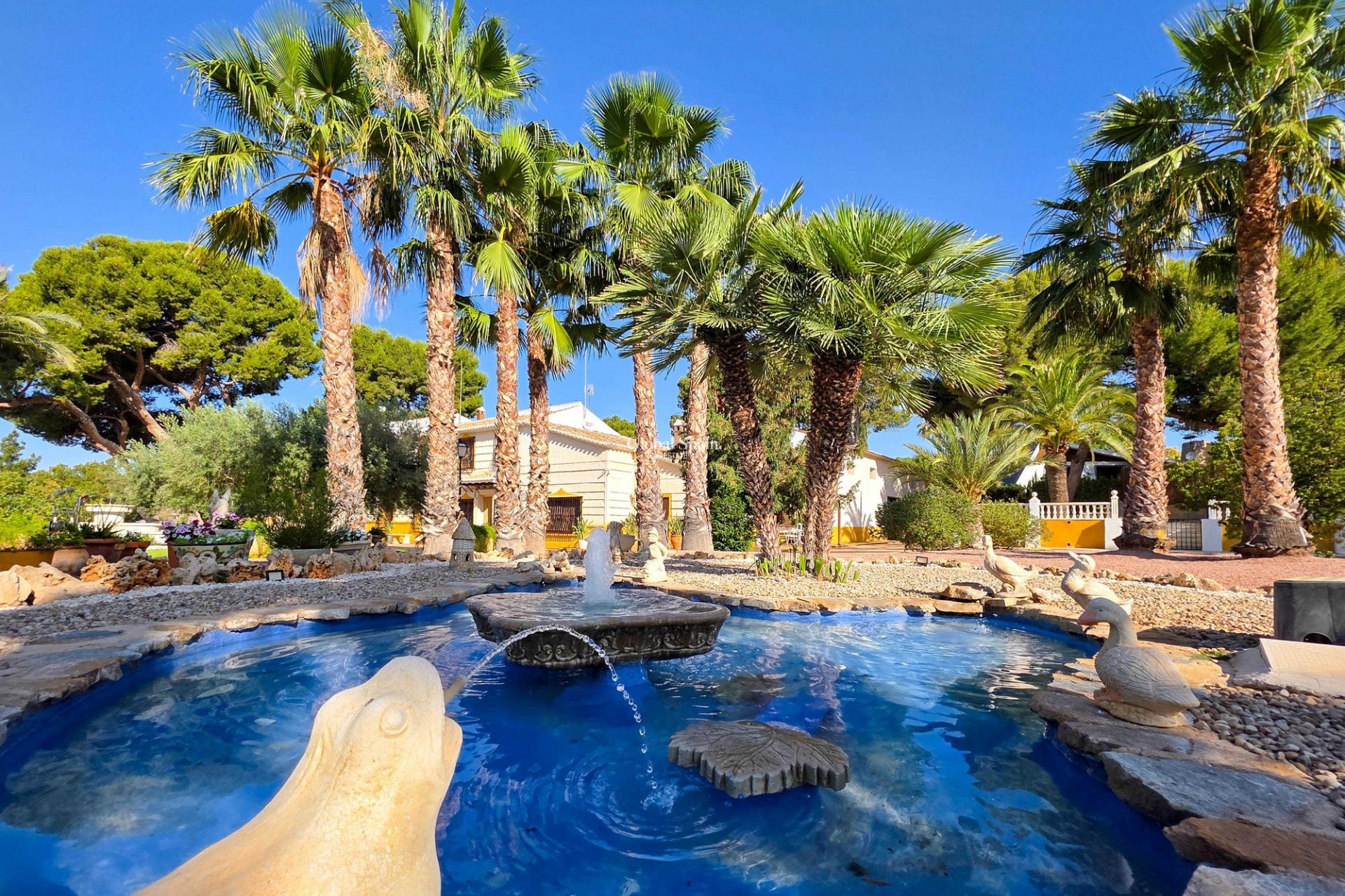 Wederverkoop - Villa -
Elda