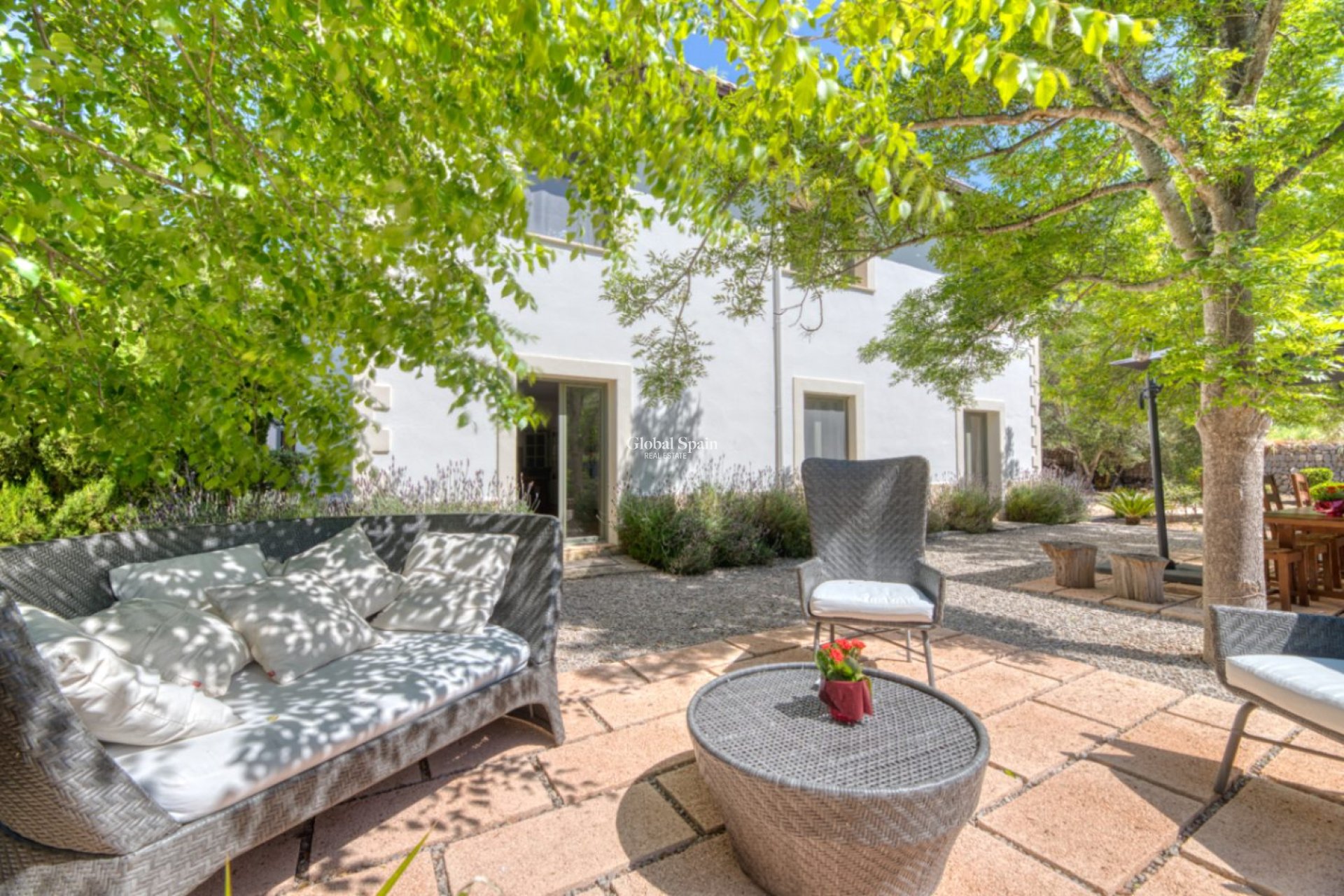 Wederverkoop - VILLA -
ESPORLES - Mallorca
