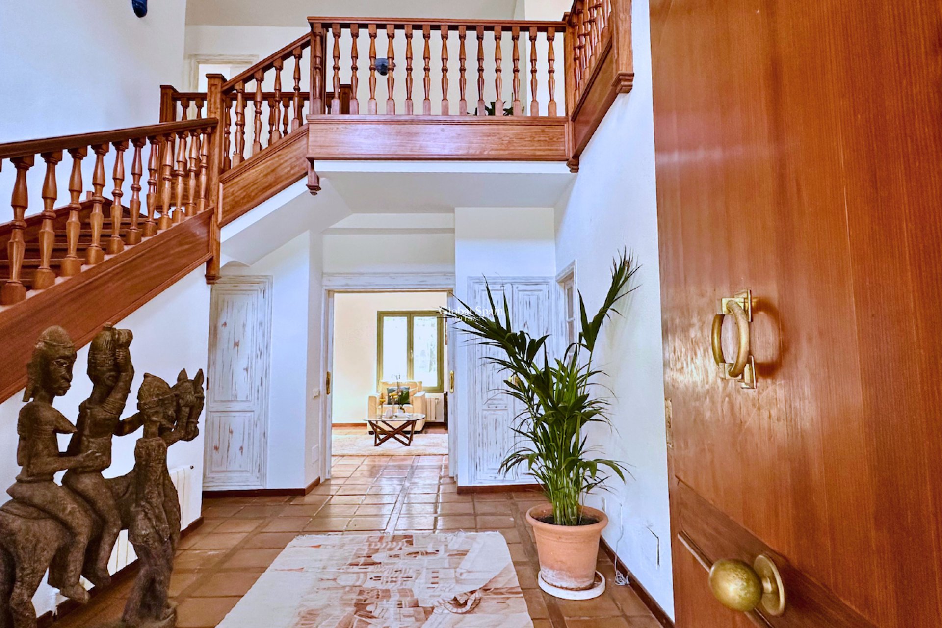 Wederverkoop - VILLA -
ESPORLES - optional location detail