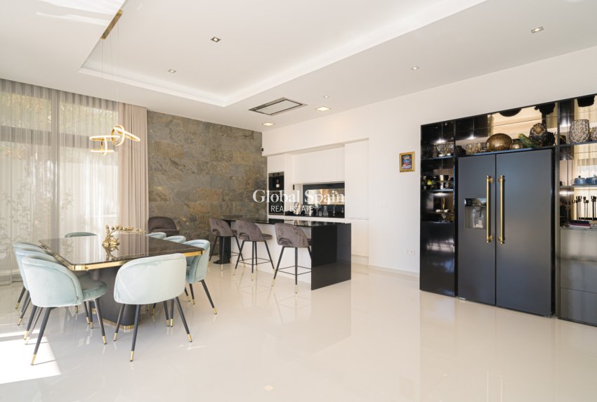 Wederverkoop - VILLA -
FINESTRAT - Costa Blanca