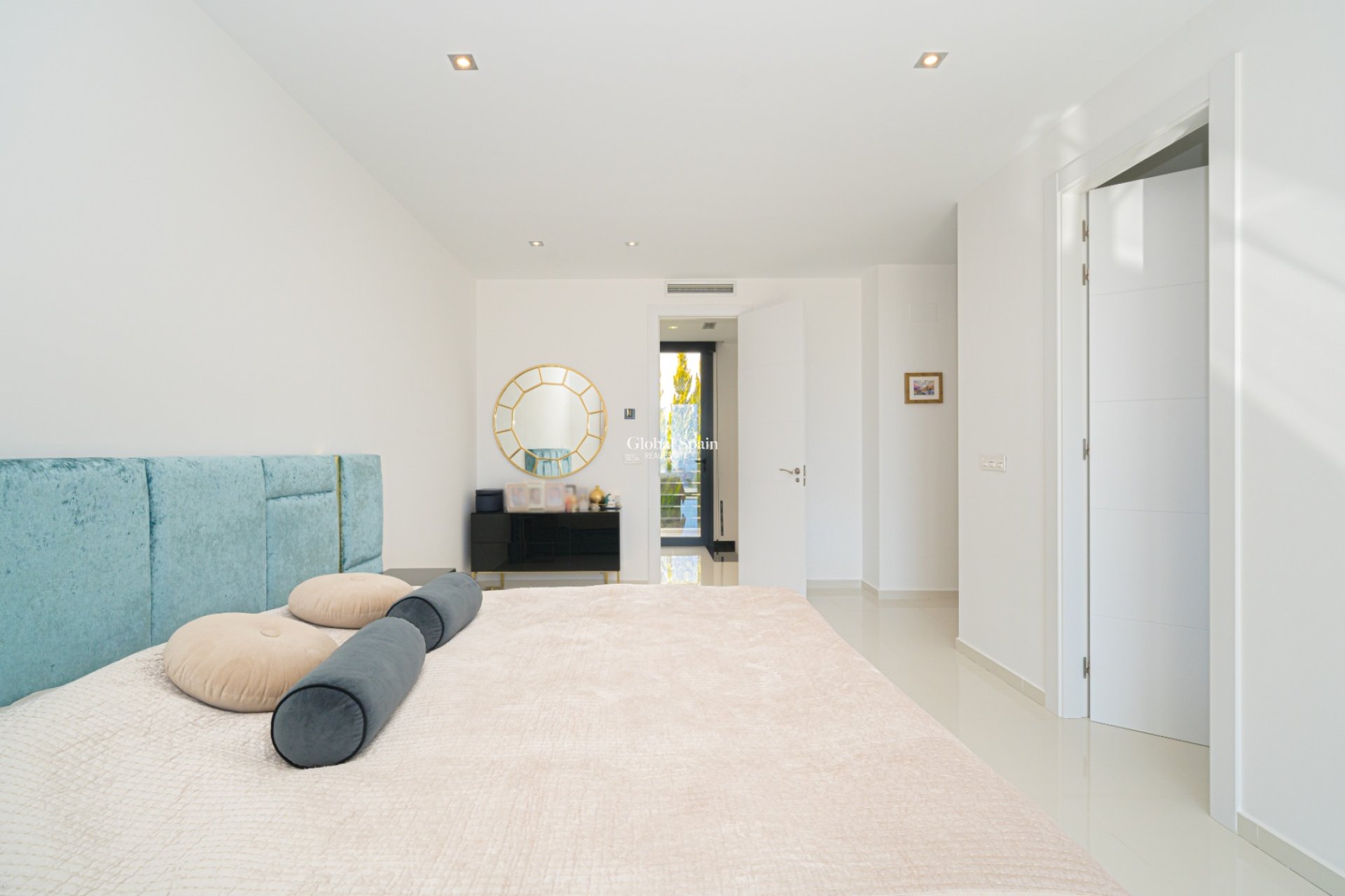 Wederverkoop - VILLA -
FINESTRAT - Costa Blanca