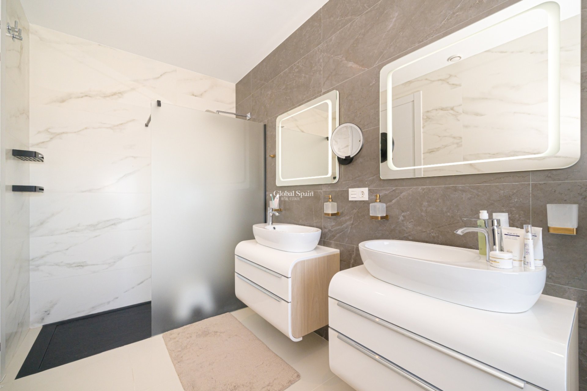 Wederverkoop - VILLA -
FINESTRAT - Costa Blanca