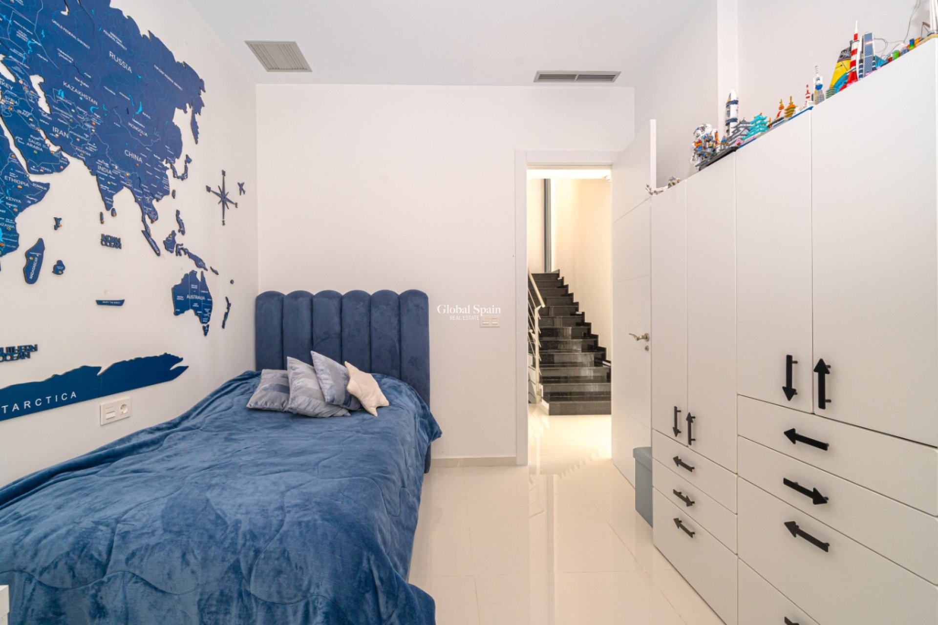 Wederverkoop - VILLA -
FINESTRAT - Costa Blanca