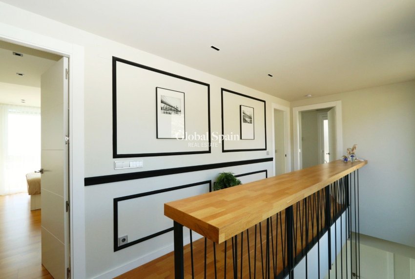 Wederverkoop - VILLA -
FINESTRAT - Costa Blanca