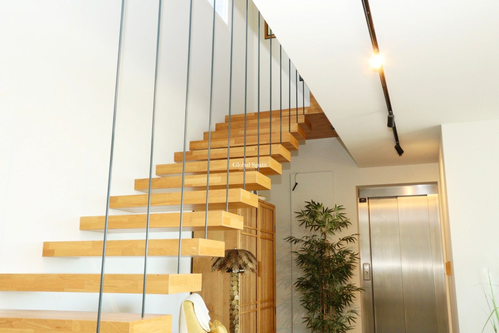 Wederverkoop - VILLA -
FINESTRAT - Costa Blanca