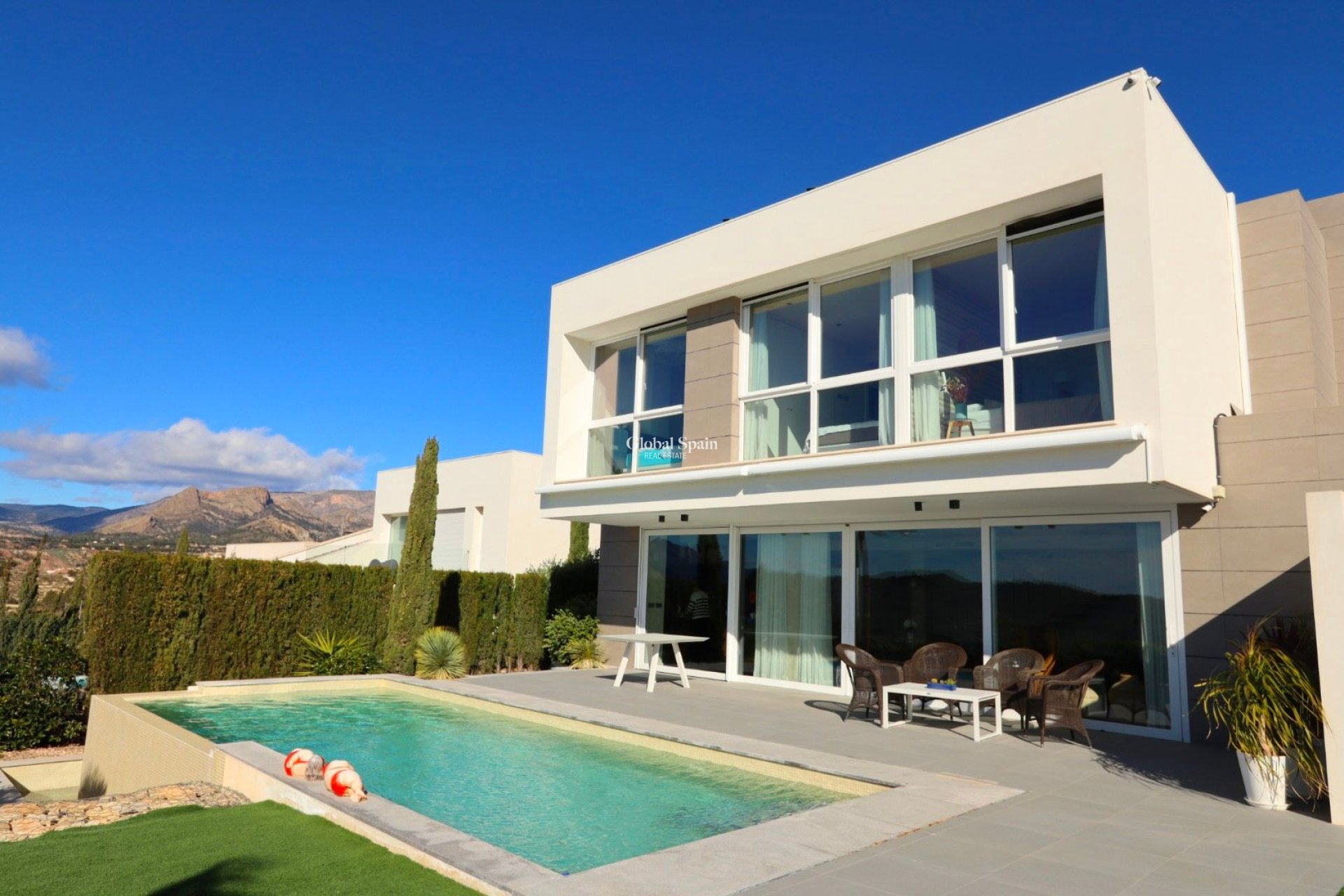 Wederverkoop - VILLA -
FINESTRAT - Costa Blanca