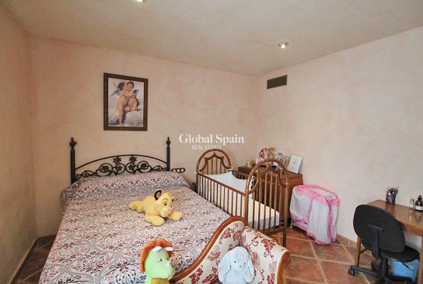 Wederverkoop - VILLA -
FORMENTERA DEL SEGURA - C- Cooperativa