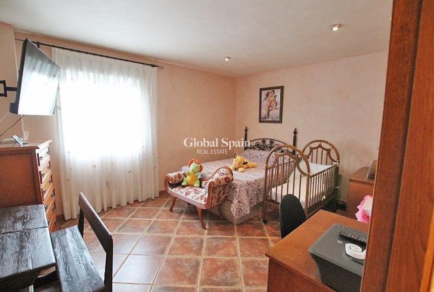 Wederverkoop - VILLA -
FORMENTERA DEL SEGURA - C- Cooperativa