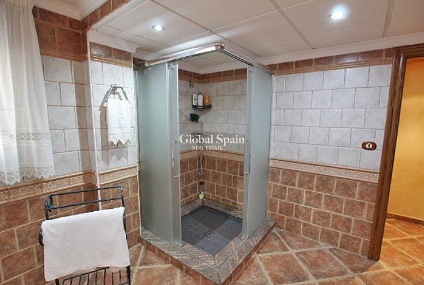 Wederverkoop - VILLA -
FORMENTERA DEL SEGURA - C- Cooperativa