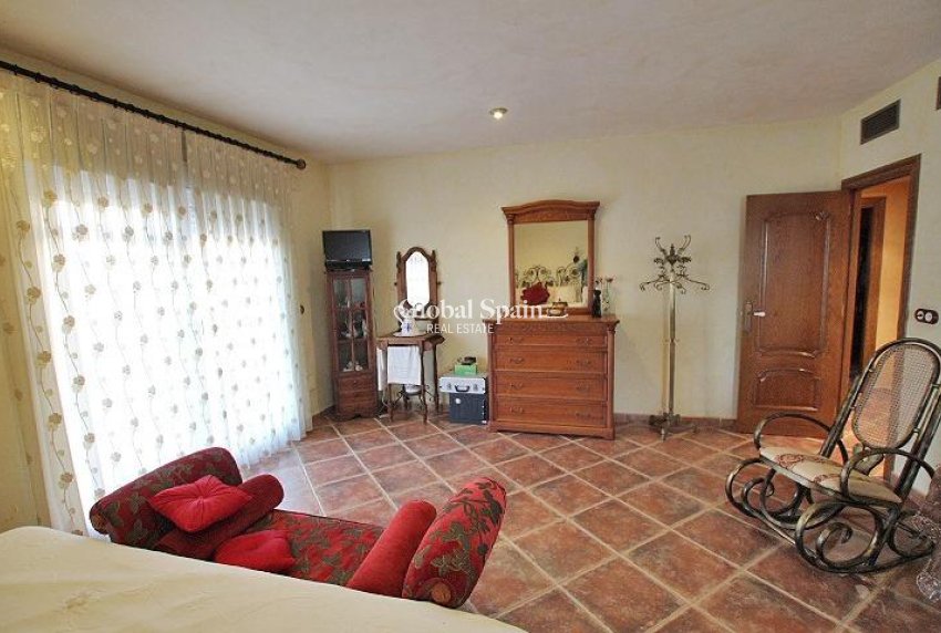 Wederverkoop - VILLA -
FORMENTERA DEL SEGURA - C- Cooperativa