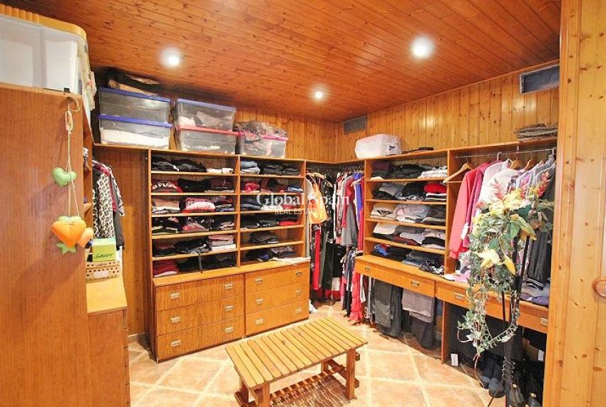 Wederverkoop - VILLA -
FORMENTERA DEL SEGURA - C- Cooperativa