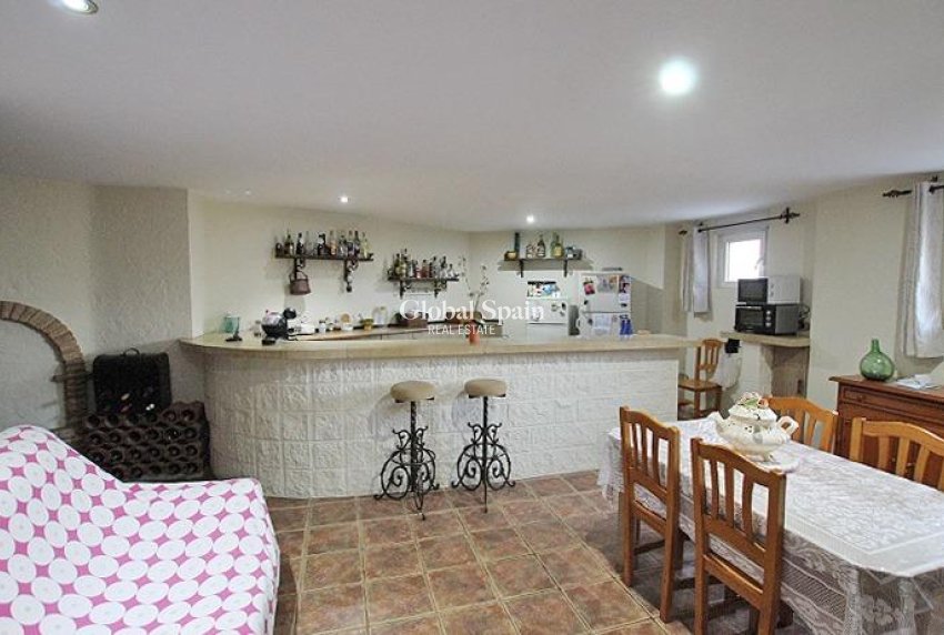 Wederverkoop - VILLA -
FORMENTERA DEL SEGURA - C- Cooperativa