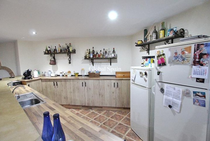 Wederverkoop - VILLA -
FORMENTERA DEL SEGURA - C- Cooperativa