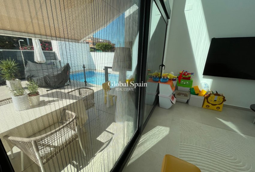 Wederverkoop - VILLA -
FORMENTERA DEL SEGURA - Costa Blanca