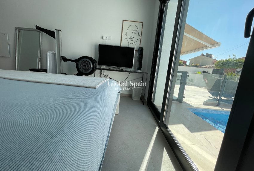 Wederverkoop - VILLA -
FORMENTERA DEL SEGURA - Costa Blanca