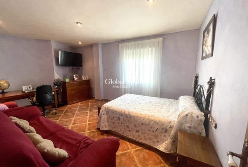 Wederverkoop - VILLA -
FORMENTERA DEL SEGURA - Costa Blanca