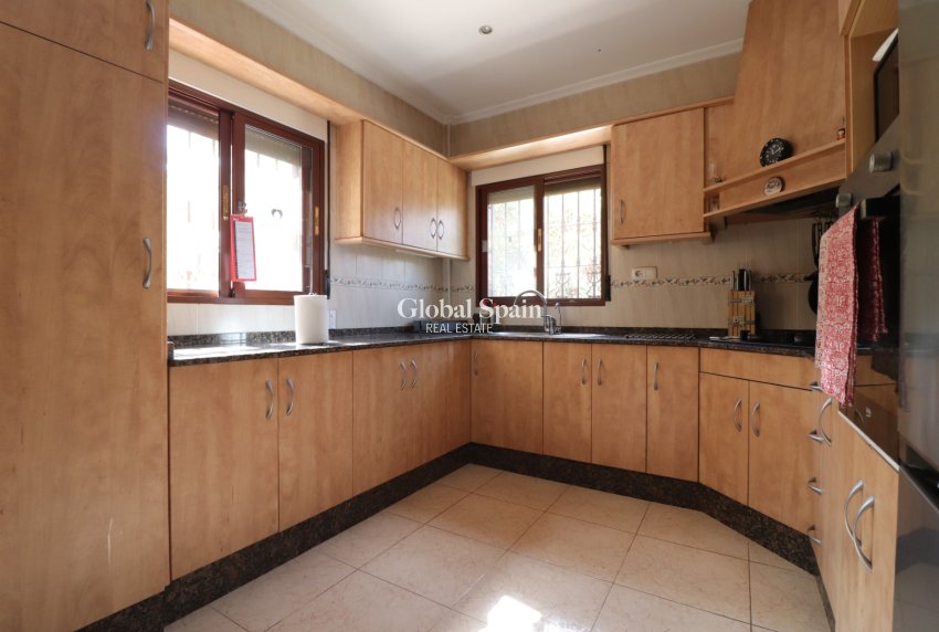 Wederverkoop - VILLA -
Formentera del Segura - Fincas de La Vega