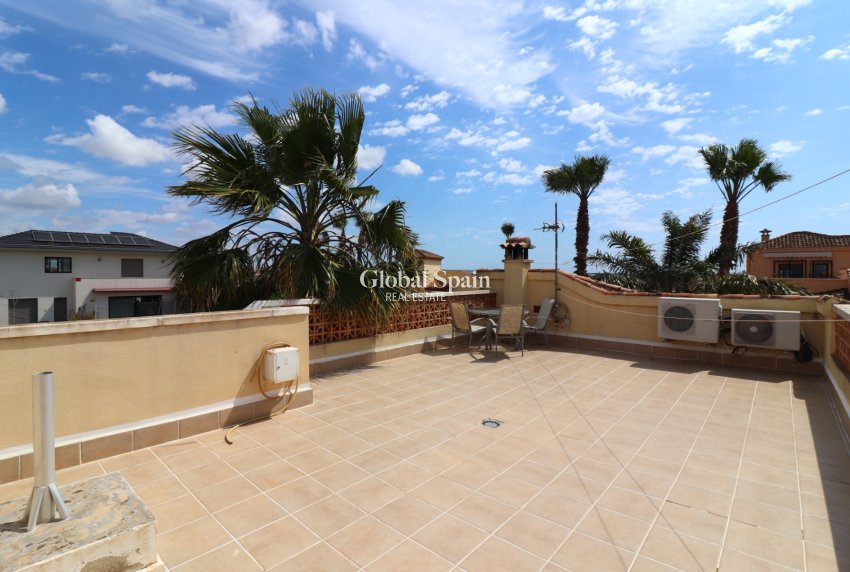 Wederverkoop - VILLA -
Formentera del Segura - Fincas de La Vega