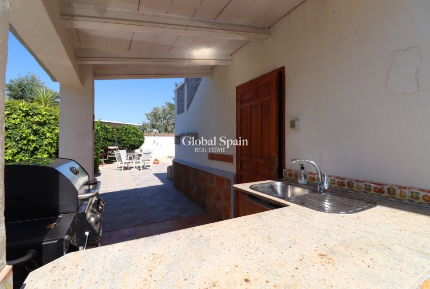 Wederverkoop - VILLA -
Formentera del Segura - Fincas de La Vega