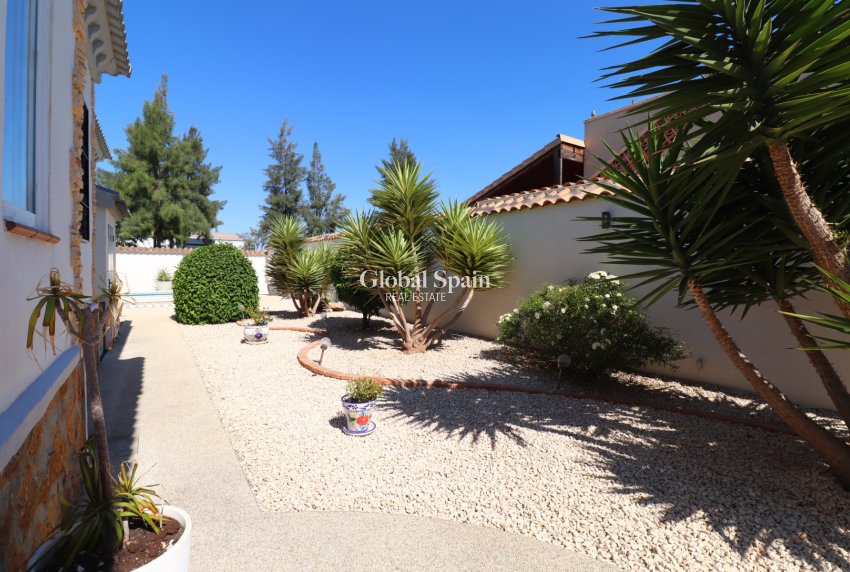 Wederverkoop - VILLA -
Formentera del Segura - Fincas de La Vega
