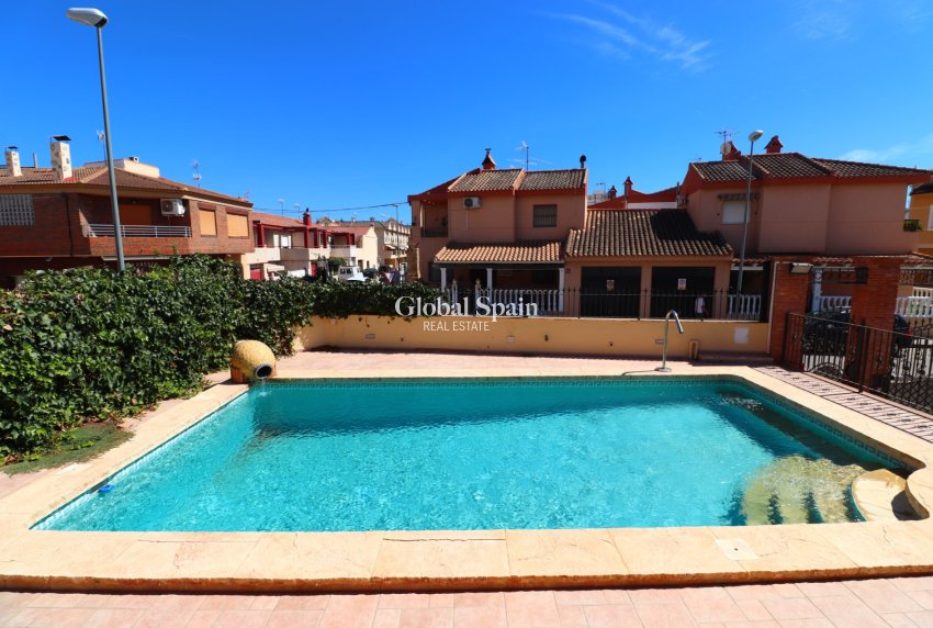 Wederverkoop - VILLA -
FORMENTERA DEL SEGURA - Formentera - Village