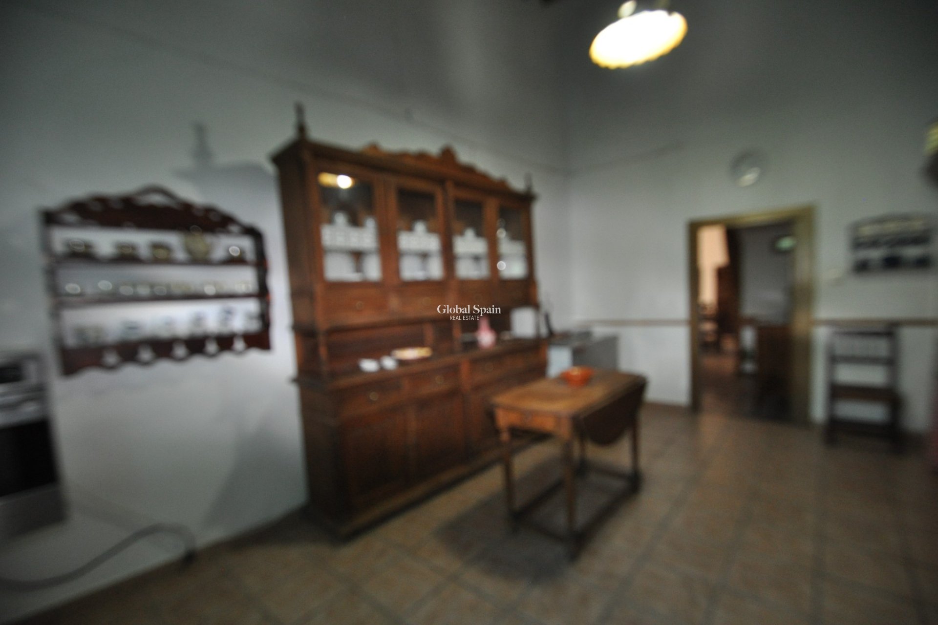 Wederverkoop - VILLA -
FORTUNA - Inland