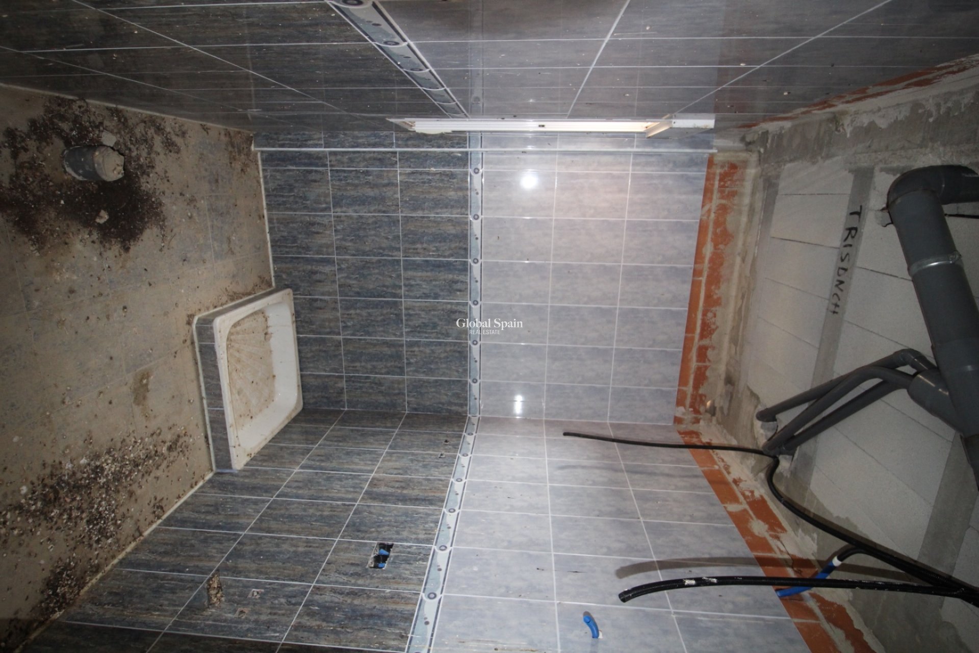 Wederverkoop - VILLA -
FORTUNA - Inland