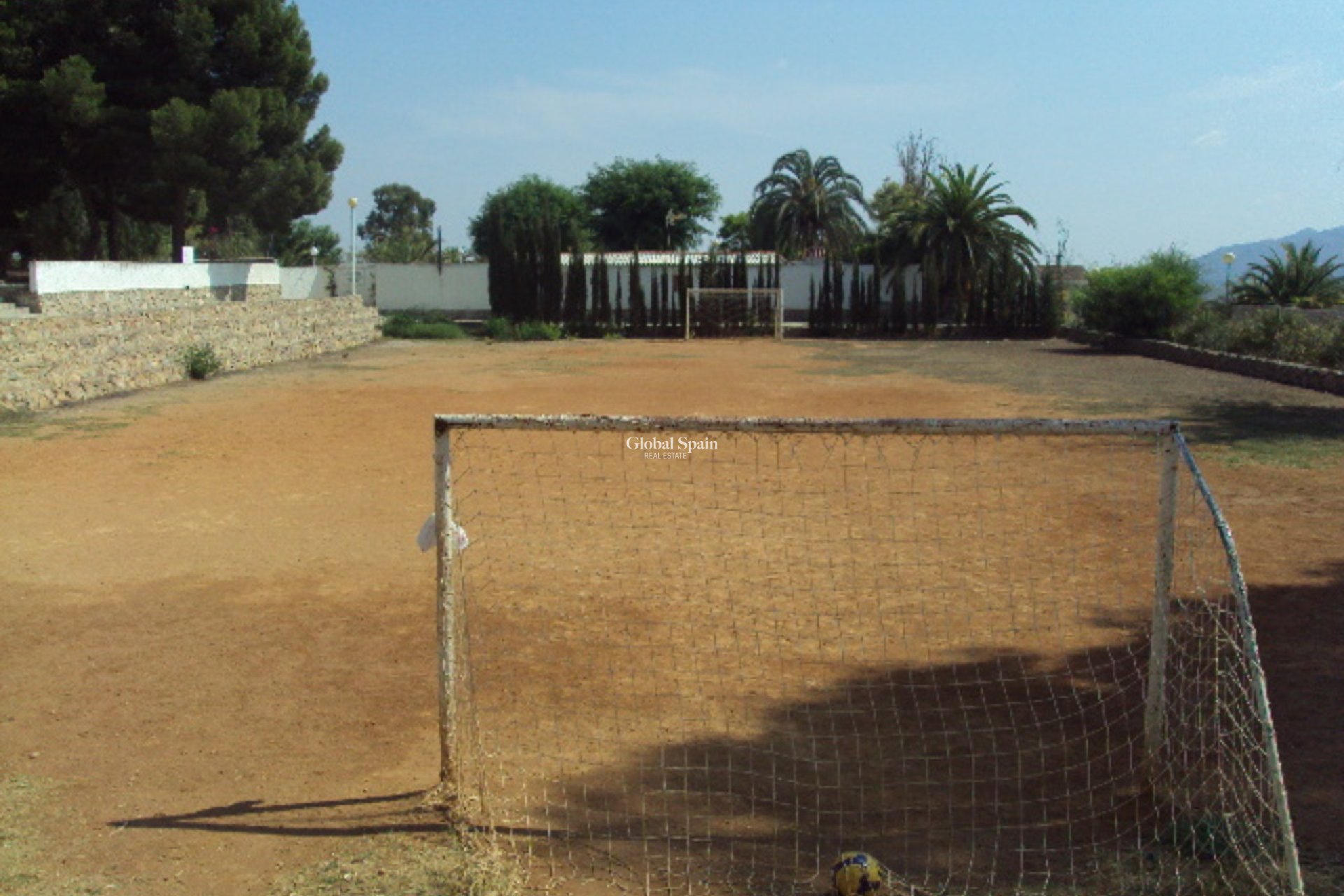 Wederverkoop - VILLA -
FORTUNA - Inland