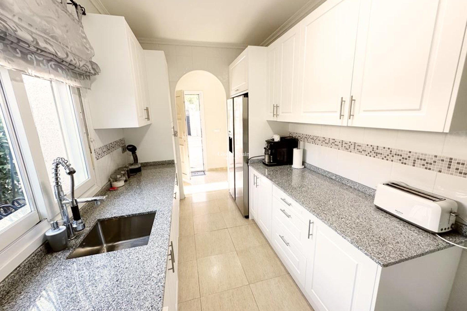 Wederverkoop - VILLA -
GEA Y TRUYOLS - Inland