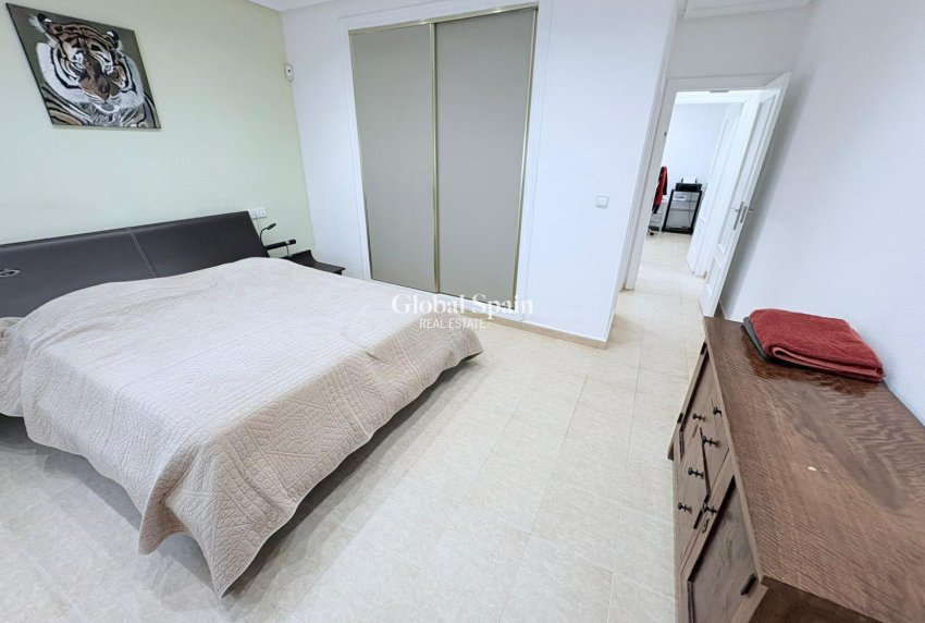 Wederverkoop - VILLA -
GEA Y TRUYOLS - Inland