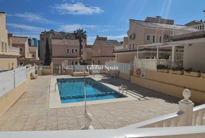 Wederverkoop - VILLA -
GUARDAMAR DEL SEGURA - Campomar