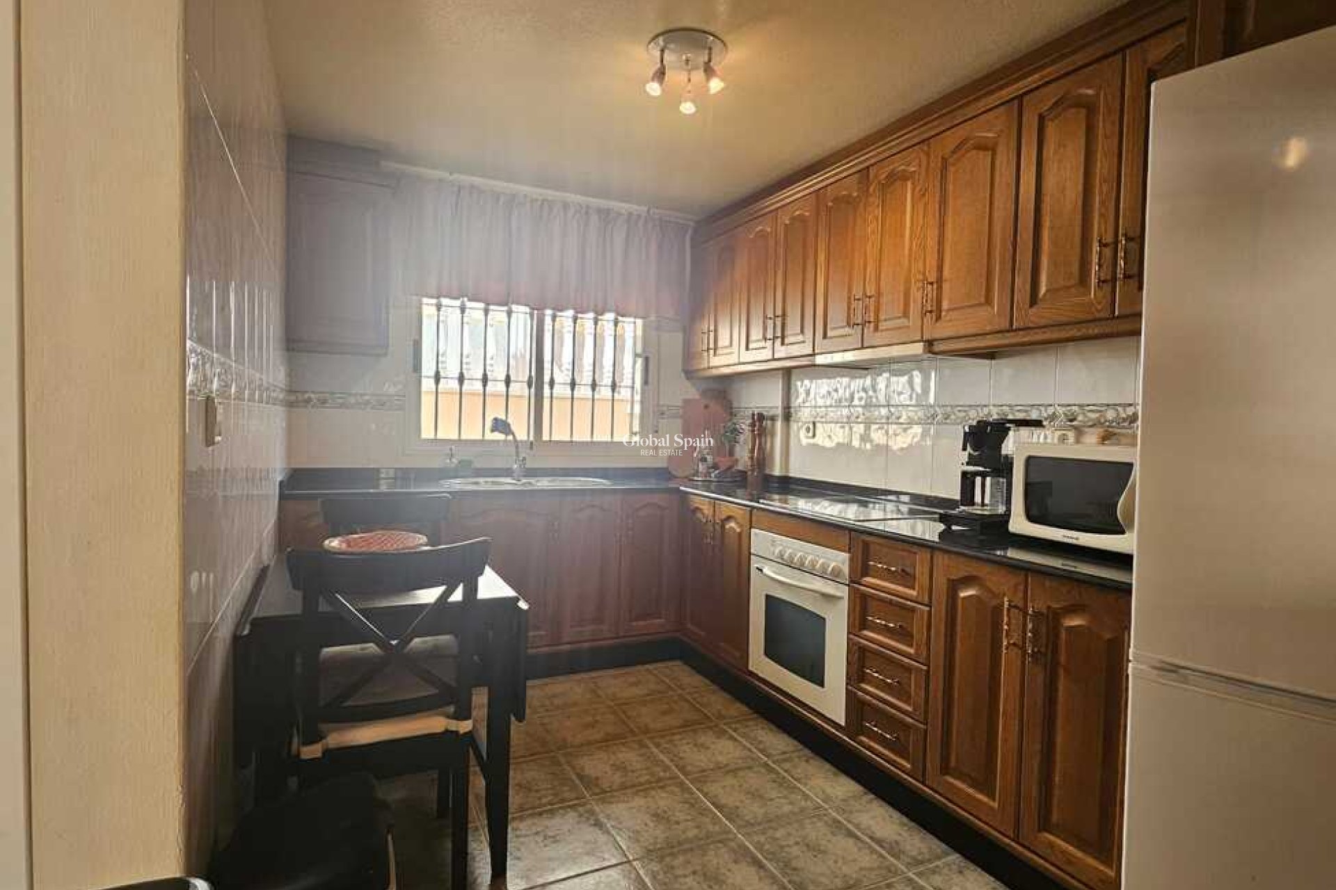 Wederverkoop - VILLA -
GUARDAMAR DEL SEGURA - Campomar