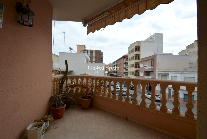 Wederverkoop - VILLA -
GUARDAMAR DEL SEGURA - Costa Blanca